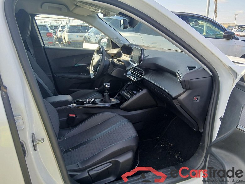 PEUGEOT 2008 / 2019 / 5P / todoterreno Allure BlueHDI 81kW (110CV) #6