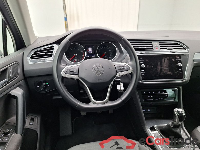 VW, Tiguan FL'20, Volkswagen Tiguan 1.5 TSI 110kW Life 5d #5