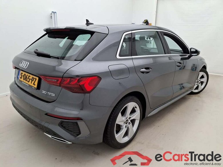AUDI A3 Sportback 30 TFSI S edition #2