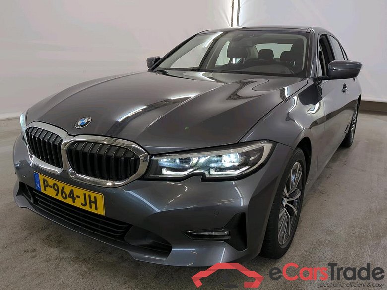 BMW 3 Serie Sedan 318iA Business Edition 4d #1