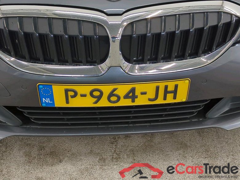 BMW 3 Serie Sedan 318iA Business Edition 4d #5