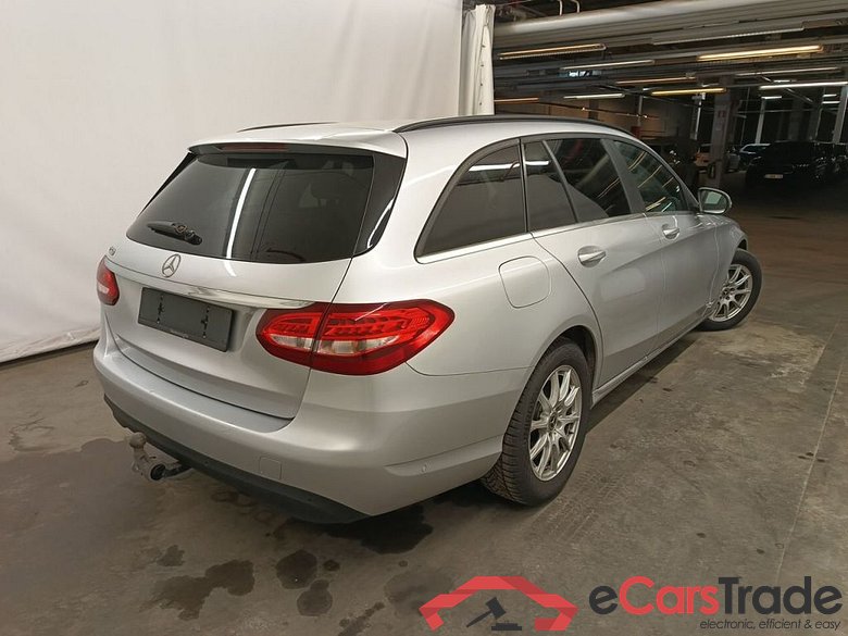 Mercedes-Benz C-Klasse Break C 160 Aut. 5d #2
