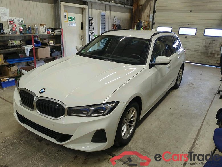 BMW 3er 318d Touring Aut. 5d 110kW #1