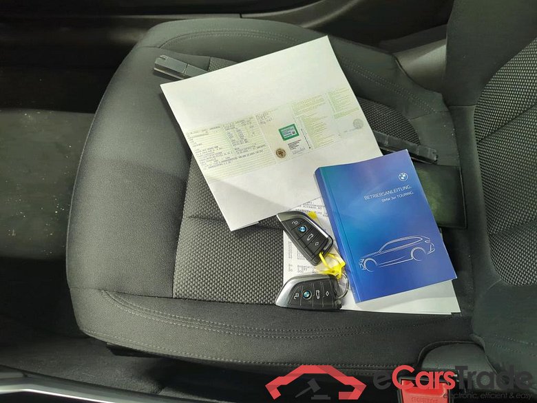 BMW 3er 318d Touring Aut. 5d 110kW #3