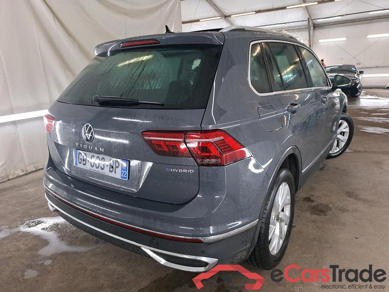 VOLKSWAGEN Tiguan / 2020 / 5P / SUV 1.4 eHybrid 245 DSG6 Elegance #3