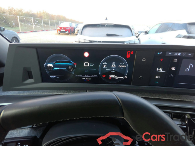 Peugeot 5008 Allure Hybrid 145 ch e-DCS6 #4