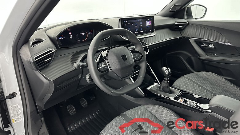 Peugeot 2008 Allure 1.2 PureTech 100ch #6