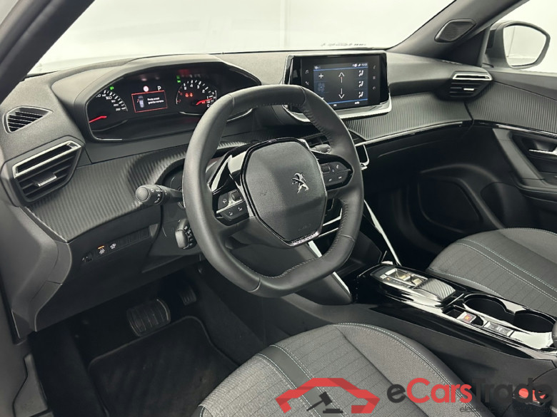 Peugeot 2008 Allure Pack 1.2L PureTech 130 #6