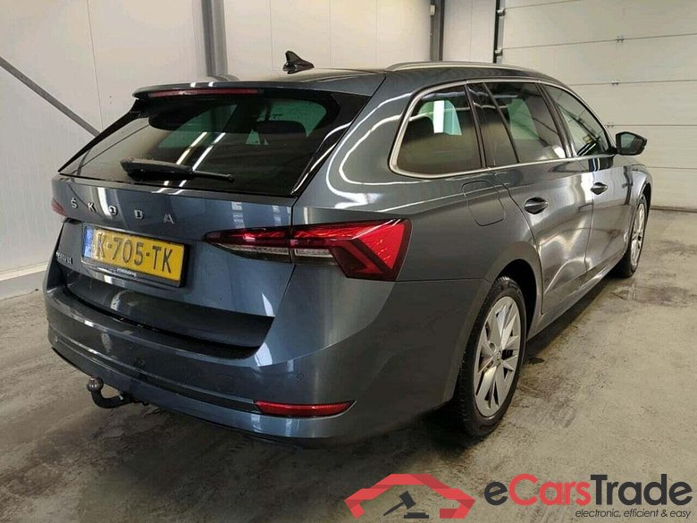 SKODA Octavia Combi 1.0 TSI Style #2