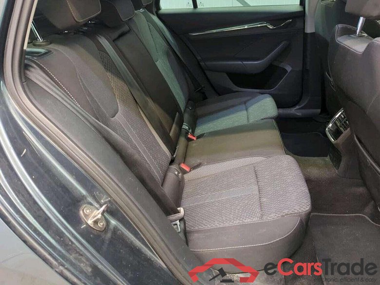 SKODA Octavia Combi 1.0 TSI Style #4