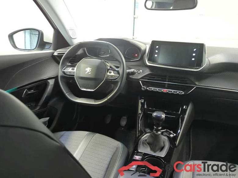 PEUGEOT 2008 1.2 PureTech Allure #3
