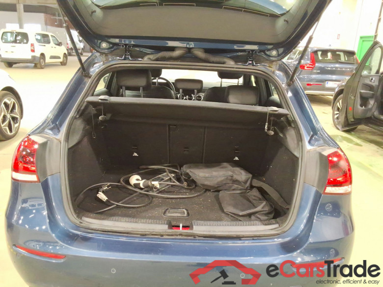 MERCEDES-BENZ CLASS A (W177) A 250 e PHEV Business Solution #3