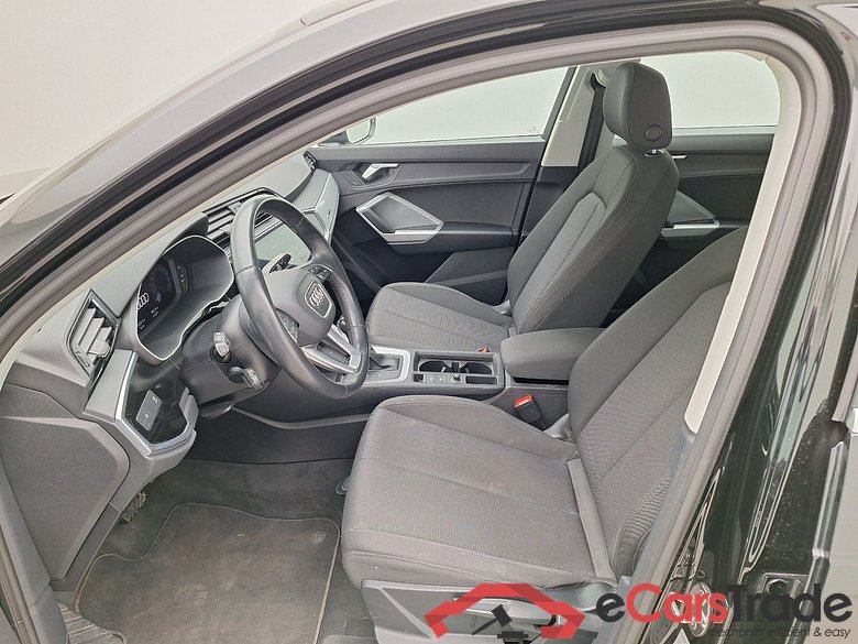 Audi, Q3 '18, Audi Q3 35 TDI S tronic S line Business Edition 5d #3