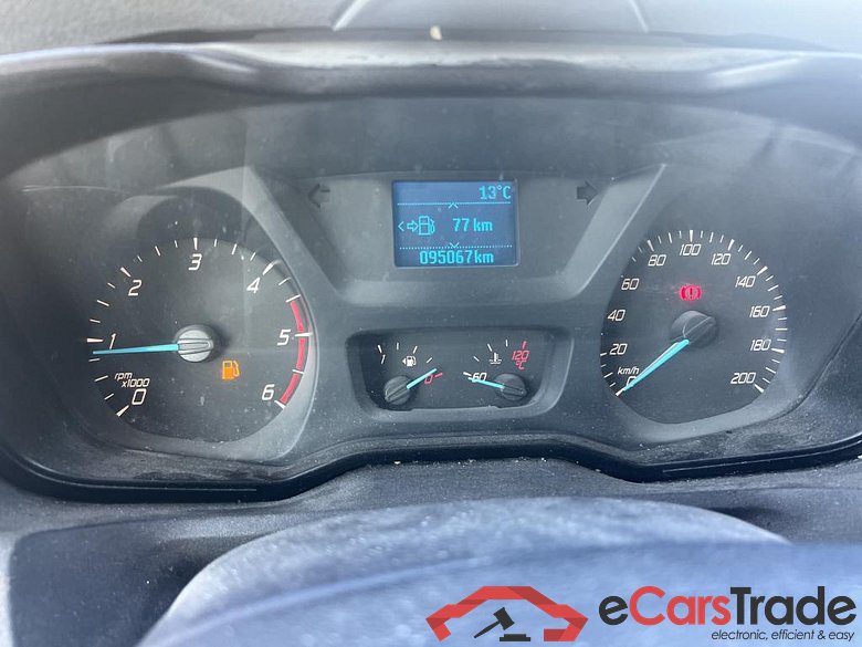 FORD Transit / 2013 / 4P / furgón 350 96kW L3H2 Van Trend Delantera #5