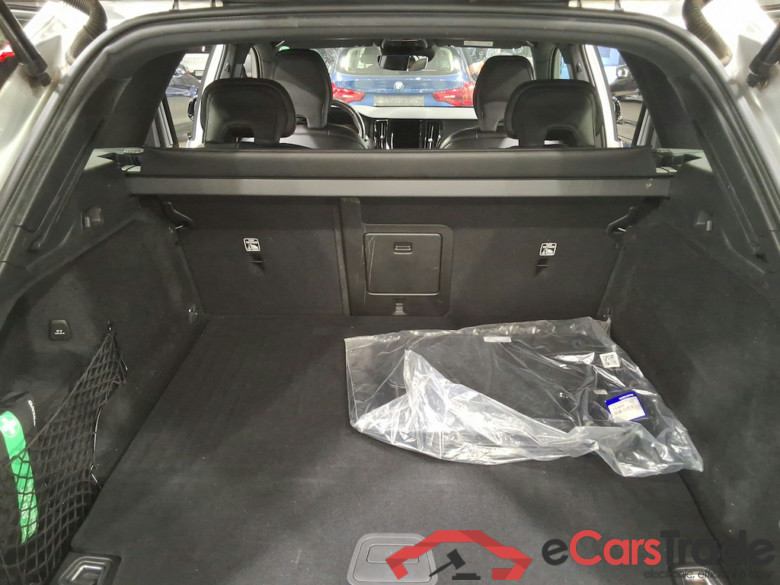VOLVO XC60 2.0 T6 RECHARGE GEARTRONIC R-DESIGN #3