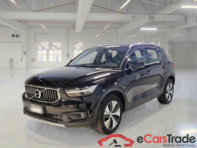 VOLVO XC40 / 2017 / 5P / SUV T5 PLUG-IN HYBRID AUTO RECH INSCRIP EXPR #1