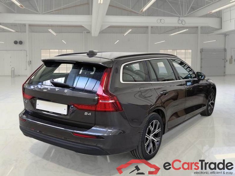 VOLVO V60 / 2019 / 5P / STATION WAGON B4 D AUTOM.CORE #2