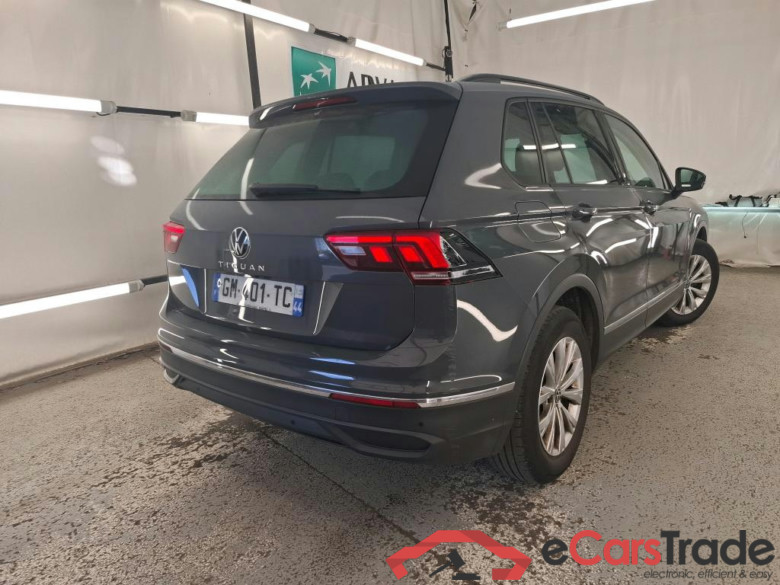 VOLKSWAGEN Tiguan / 2020 / 5P / SUV 1.5 TSI 150 DSG7 LIFE BUSI #3