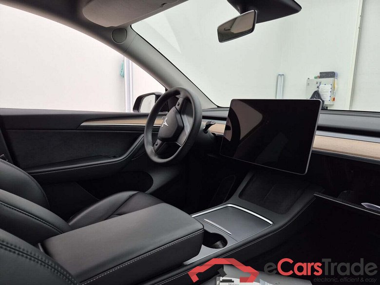 TESLA MODEL Y LONG RANGE AWD 75KWH #3