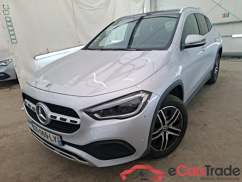 MERCEDES-BENZ GLA / 2020 / 5P / SUV 1.3 GLA 250 e BUSINESS LINE DCT