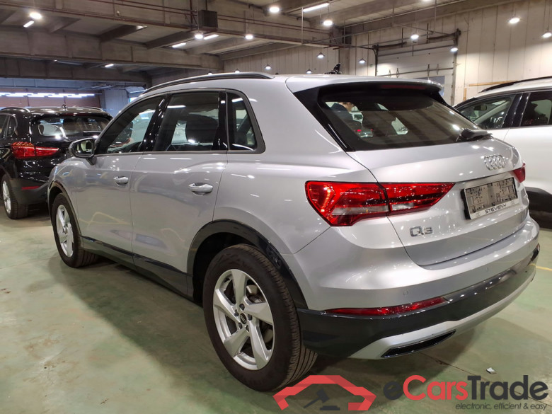 AUDI Q3 2.0 35 TDI S TRONIC ADVANCED BUSINESS ED #2
