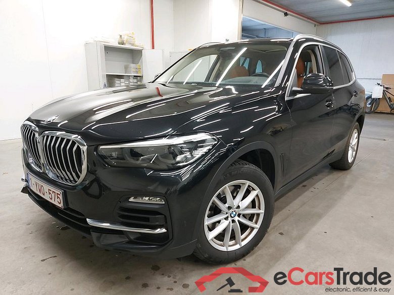 BMW - BMW X5 xDrive25d 211PK Pack Business Plus With Heated Vernasca Comfort MEM Seats & Innovation Pack & Head Up & Pneumatic Suspension & Driving Assistant Pro & Travel Pack & Parking Assistant Plus & Trailer Towing Hook