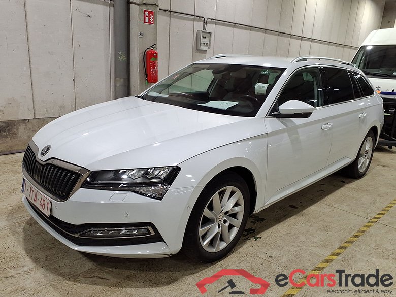 SKODA SUPERB COMBI 2.0 CRTDI 90KW DSG7 STYLE