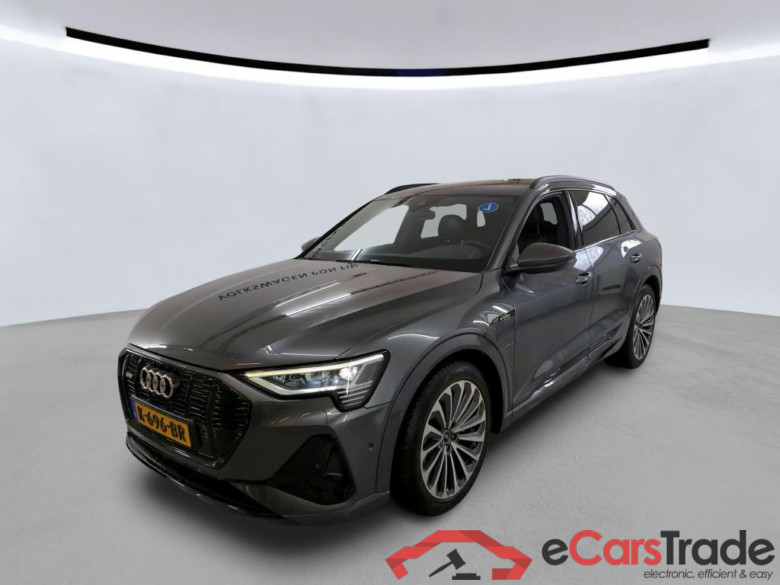 AUDI e-tron 300 kW #1