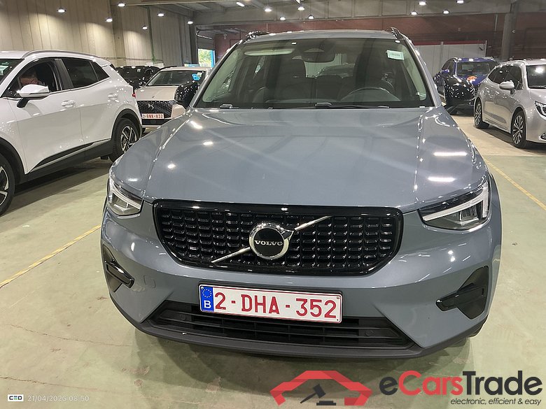 VOLVO XC40 2.0 B3 MHEV PLUS DARK DESIGN DCT #2