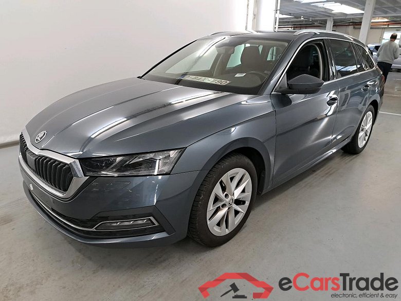 SKODA Octavia 1.5 TSI MHEV 110KW DSG7 CLEVER+