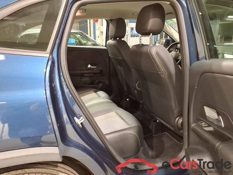 MERCEDES-BENZ GLA - Klasse 2.0 GLA 200 D DCT BUSINESS SOLUTION #5