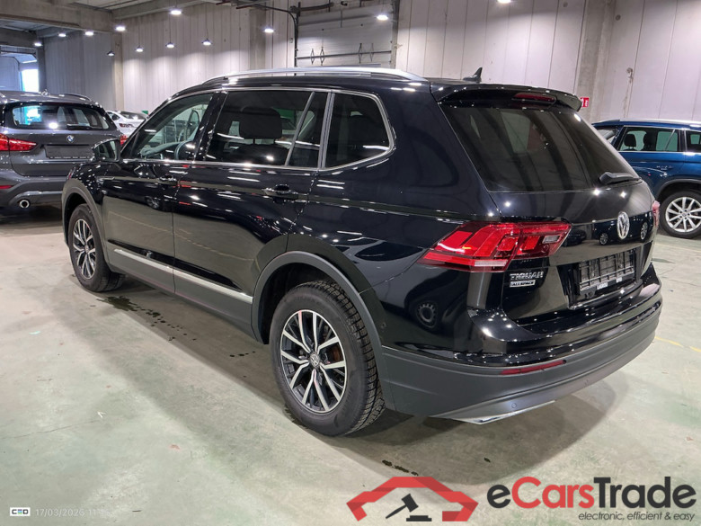 VOLKSWAGEN TIGUAN ALLSPACE DIESEL 2.0 TDi SCR Comfortline (EU6.2) Premium Traval #3