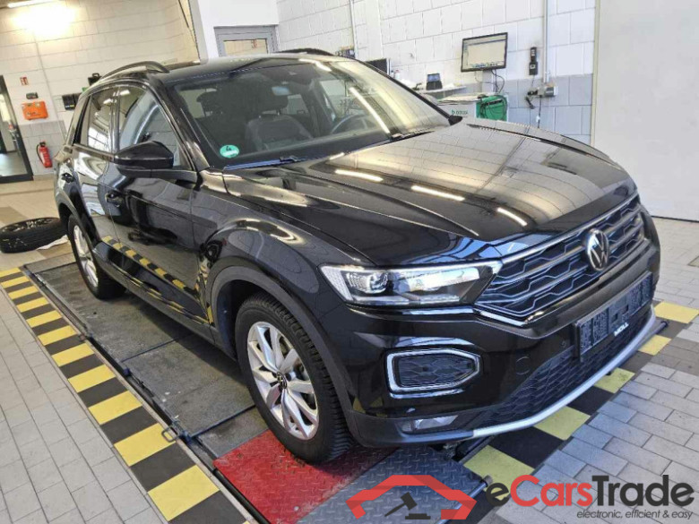 Volkswagen T-Roc (A11)(09.2017->2021) DE - SUV5 1.5 TSI EU6d, Sport OPF, 2020 - 2022 #2