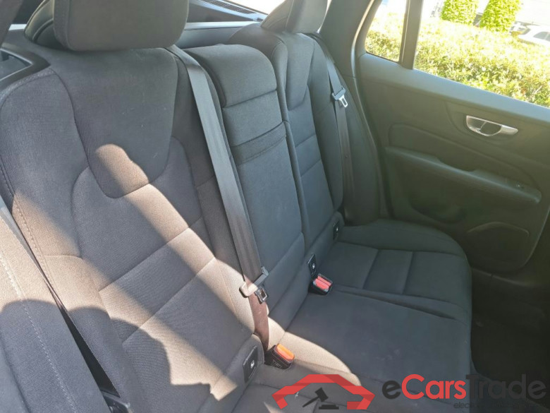 VOLVO V60 2.0 B3 GEARTRONIC MOMENTUM PRO #6