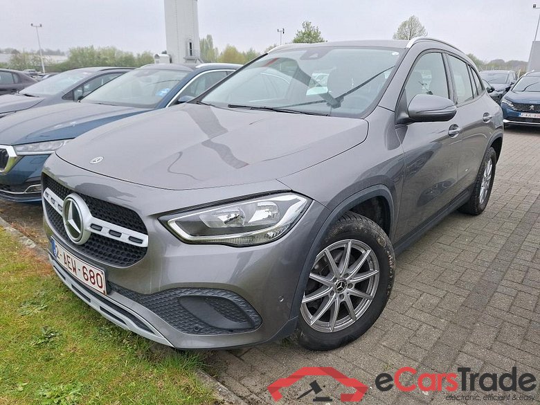 MERCEDES-BENZ GLA - Klasse 2.0 GLA 200 D DCT BUSINESS SOLUTION