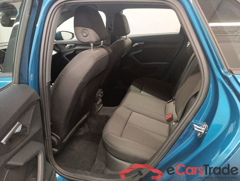 Audi A3 Sportback 1.0 30 TFSi 81kW Advanced 5d #3