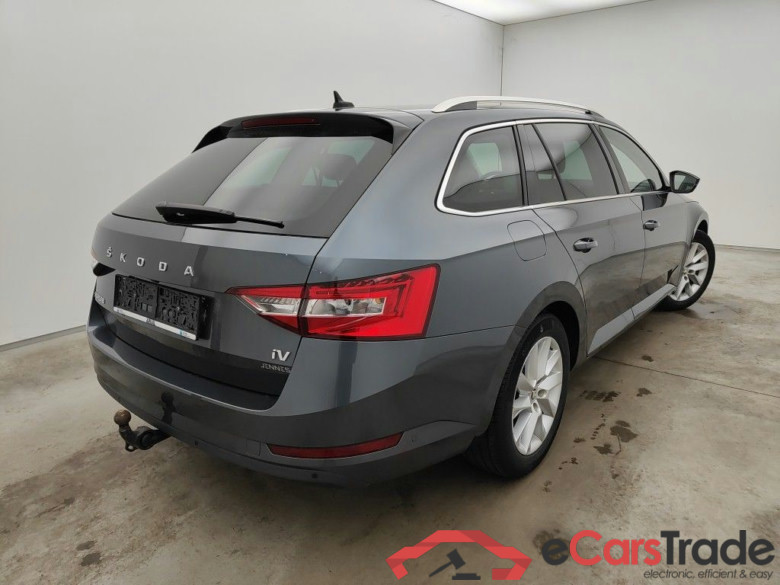Skoda Superb Combi 1.4 TSI iV 160kW DSG6 Style 5d #2