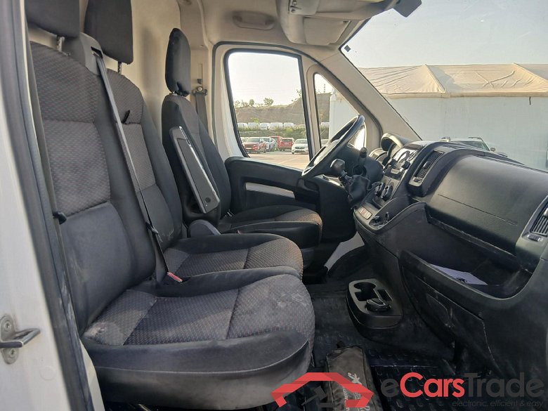 PEUGEOT Boxer / 2014 / 4P / furgón 333 L2 H1 BHDI 103kW (140CV) S&S 6 V. M (AC) #6