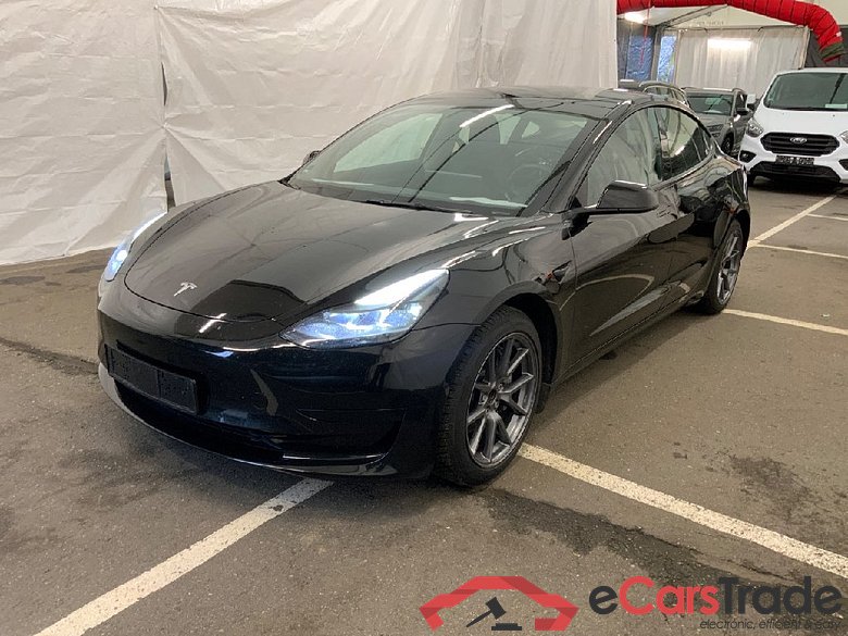 TESLA Model 3 Standard Reichweite Plus Hinterradantrieb 4d 239kW #1