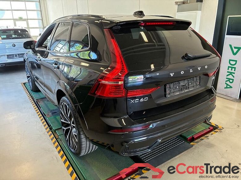 Volvo XC60 (03.2017->) DE - SUV5 B5 (Benzin) 2WD EU6d, R-Design Mild-Hybrid, (Facelift) 2021 - 2022 #4