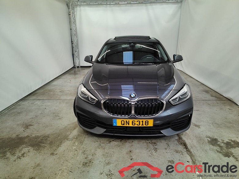 BMW 1 HATCH DIESEL - 2019 118 dA 150 (EU6AP) 5d #5