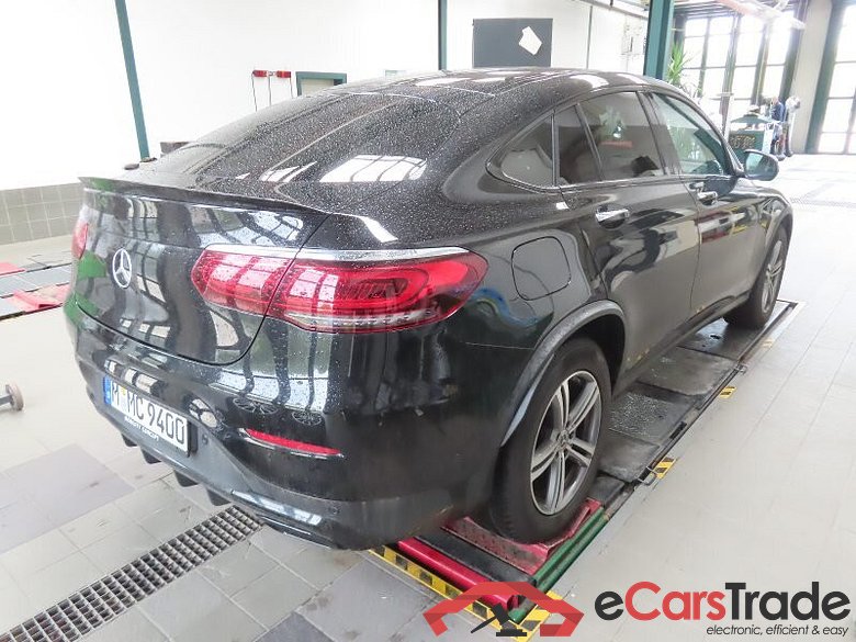 Mercedes-Benz GLC Coupe (BM 253)(11.2016->) DE - SUV5 GLC 200 EU6d, 4Matic AMG Line, (Facelift) 2020 - 2023 #3