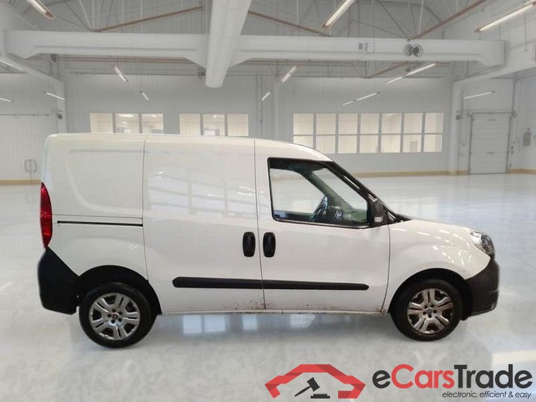 FIAT DOBLÒ CARGO / 2014 / 4P / VETT. FURGONATA CH1 LOUNGE 1.3 MJET 95CV E6D SeS #6