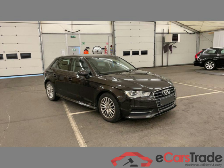 Audi A3 1.6 TDi Navi Klima PDC ... #2
