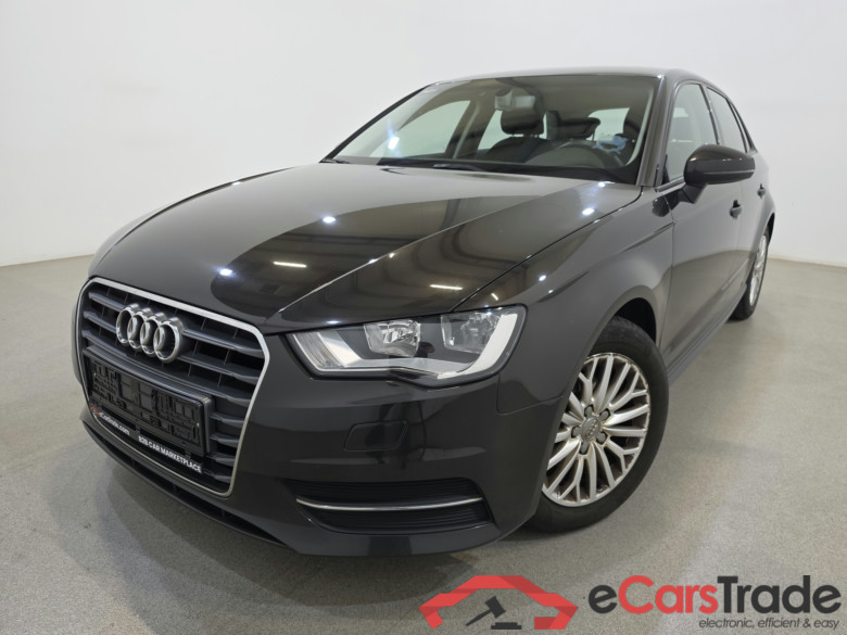 Audi A3 1.6 TDi Navi Klima PDC ... #1