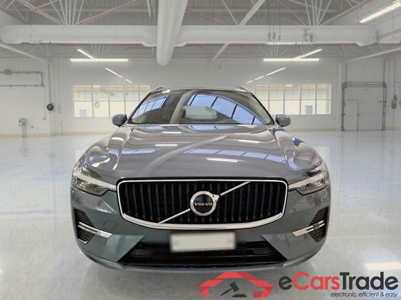 VOLVO XC60 / 2021 / 5P / SUV B4 D AWD AUTOMATICO MOMENTUM PRO #6