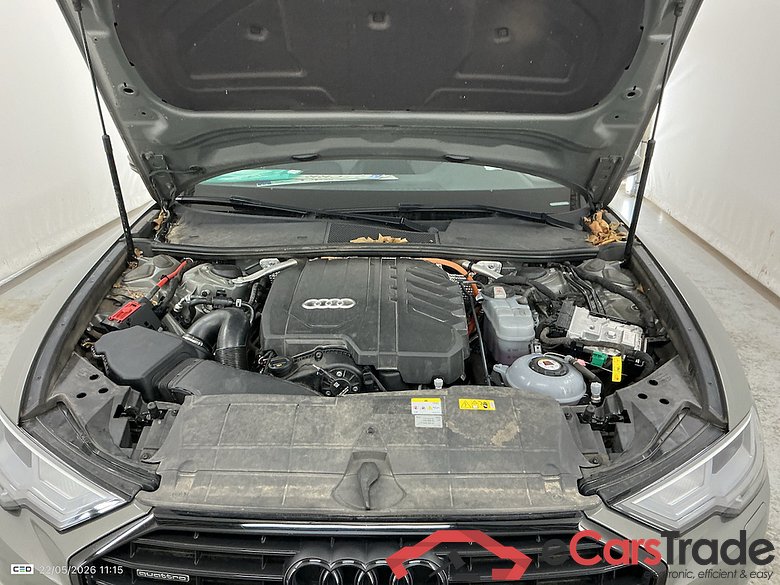 AUDI A6 AVANT 2.0 TFSI 50 E 4WD S-TR BUS ED SPORT #6