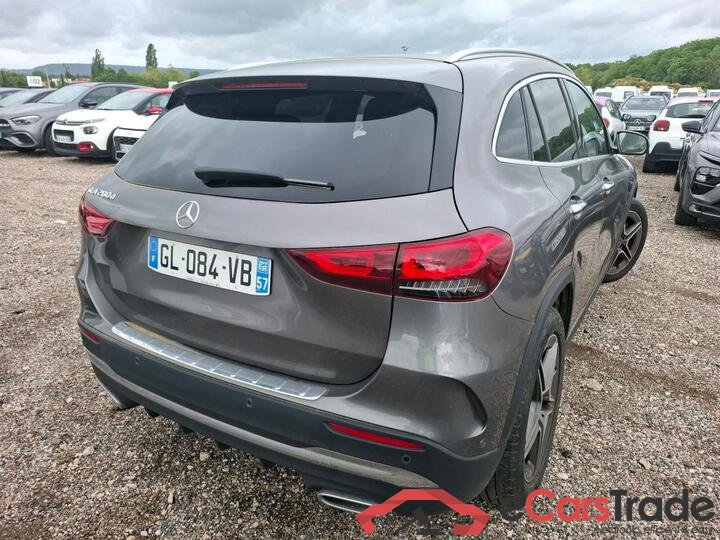 Mercedes GLA 200d AMG Aut. LED-Multibeam Widescreen Ambient Navi 1/2 Sport-Leather-Alcantara KeylessGo Camera Klima PDC ... #3