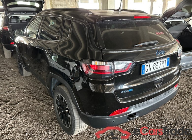 Jeep Compass 1.3i T4 Plug-In Hybrid Trailhawk eAWD Aut. LED Virtual Navi 1/2 Leather KeylessGo Camera Klima PDC ... #3