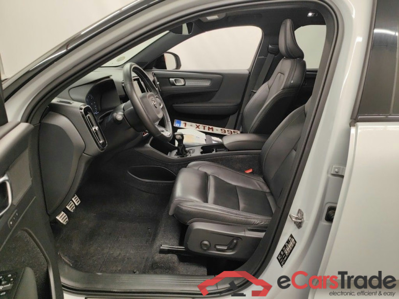 Volvo XC40 D3 R-Design 5d #3